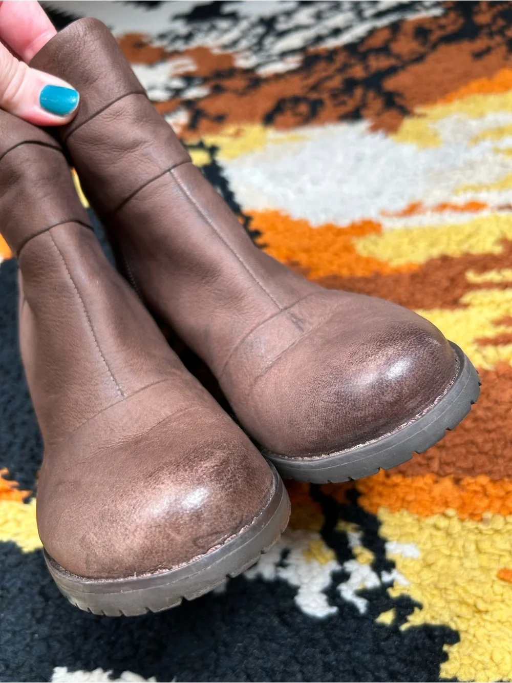 Comfy Cool, CLARKS, Mission Zelle heeled ankle boots!!